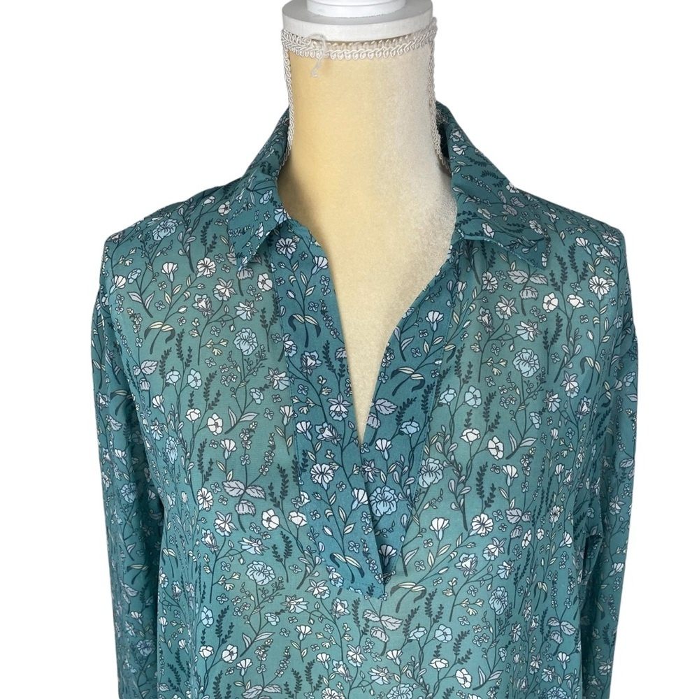 CAbi 3761 Kate Chase Field of Flowers Blouse Size XXS Blue Green‎ Floral Sheer - Picture 9 of 10